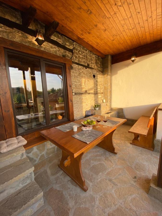 Villa Studio Spring à Veliko Tarnovo Extérieur photo